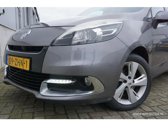 Renault Scénic 1.2 TCe Expression 2012 Benzine 12