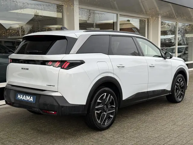 Peugeot 5008 1.2 Hybrid 145 Allure 2025 Hybride Benzine 8