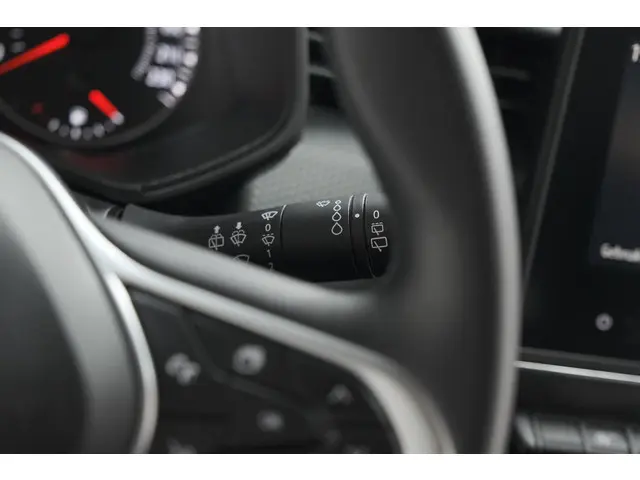 Renault Clio TCe 90 Zen 2022 Benzine 27