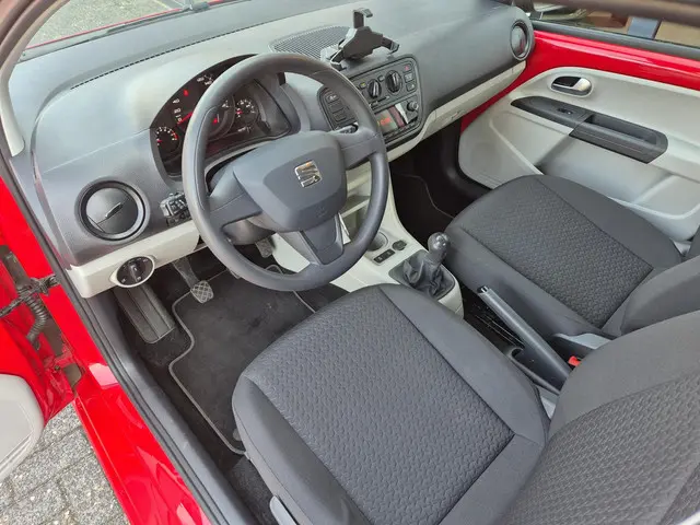 SEAT Mii 1.0 Style Intense 2019 Benzine 21