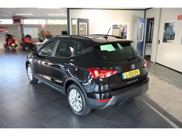 SEAT Arona 1.0 TSI Style Business Intense 2021 Benzine 8