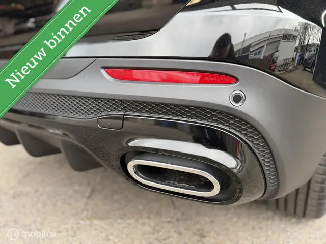 Mercedes-Benz GLB 200 AMG Line 2022 Benzine 38