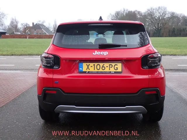 Jeep Avenger Altitude 54kWh 2024 Elektrisch 37