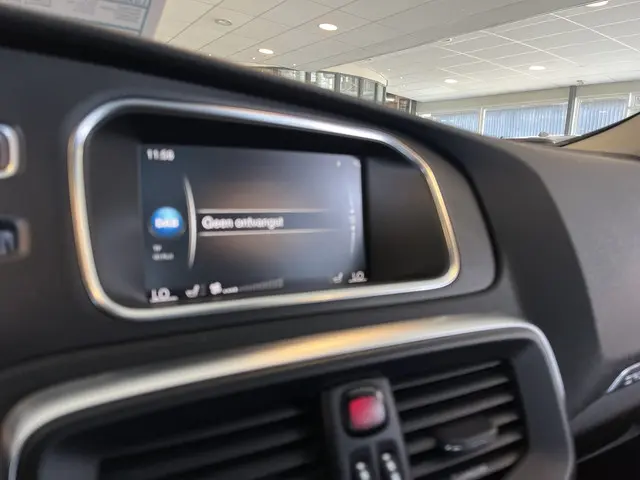 Volvo V40 Cross Country T3 Polar+ Luxury 2019 Benzine 22