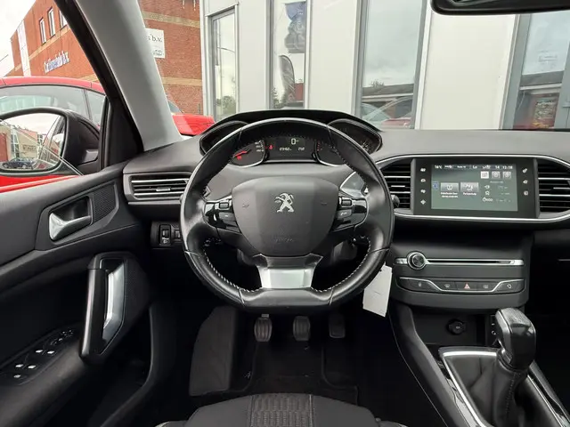 Peugeot 308 SW 1.2 PureTech Style|Pano|Nap 2017 Benzine 4