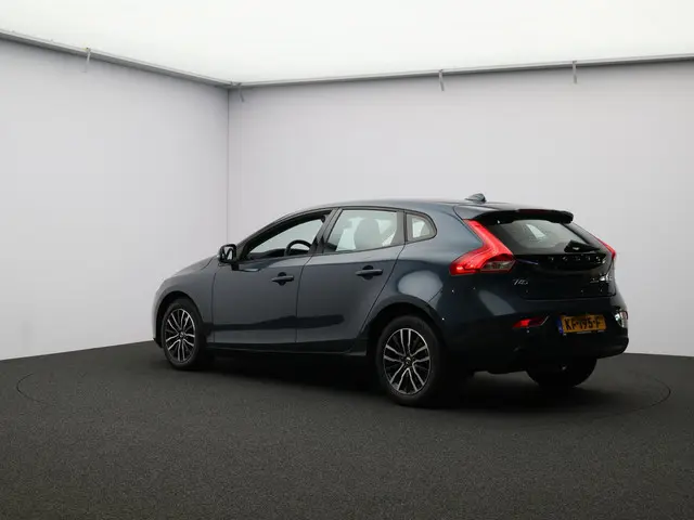 Volvo V40 1.5 T2 Automaat Nordic+ 2016 Benzine 19