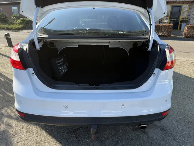 Ford Focus 1.6 150PK EcoBoost TITANIUM 2012 Benzine 10
