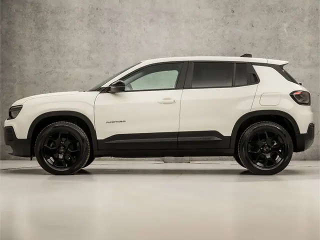 Jeep Avenger 1.2 Altitude Sport 2023 Benzine 2