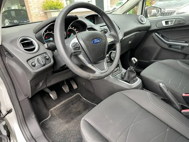 Ford Fiesta 1.25 5-Deurs van 1ste eigenaar. 2014 Benzine 9