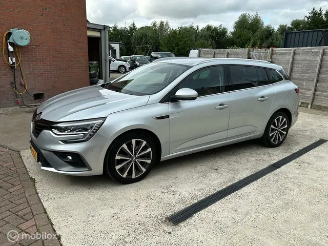 Renault Mégane Estate 1.3 TCe R.S. Line 2022 Benzine 10