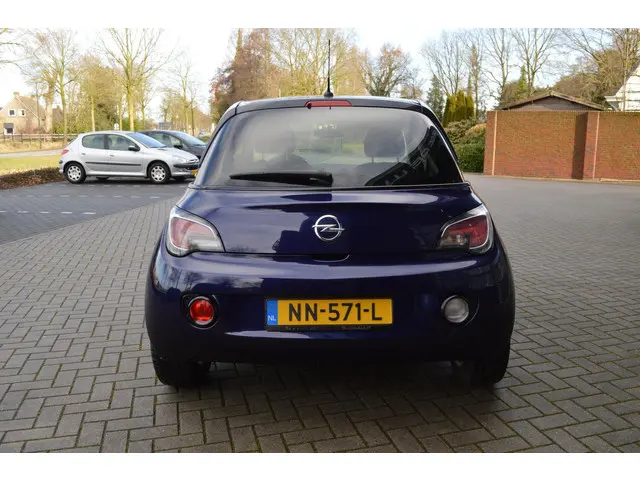 Opel ADAM 1.2 airco , cruise control 2016 Benzine 5