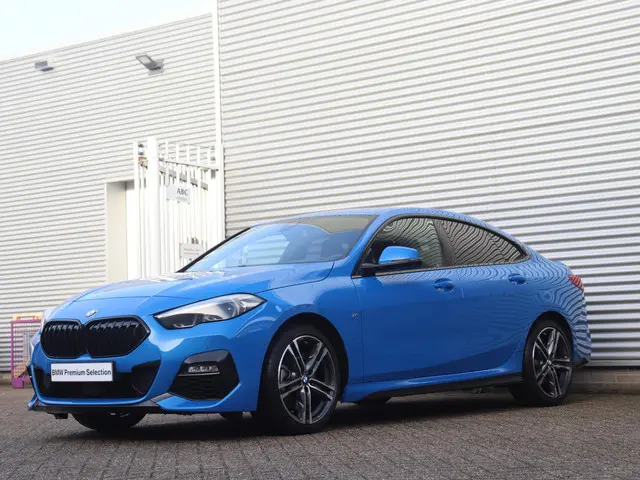 BMW 2 Serie Gran Coupé 220i 2023 Benzine 37