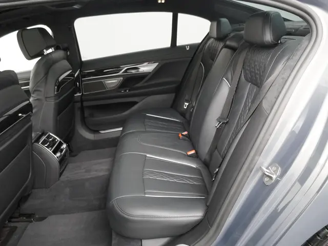 BMW 7 Serie 740Ld xDrive High Executive 2021 Diesel 14