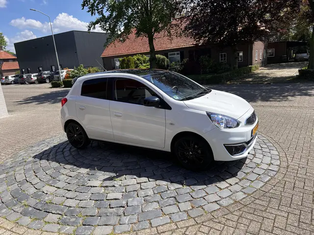 Mitsubishi Space Star 1.2 Connect Pro 2018 Benzine 33