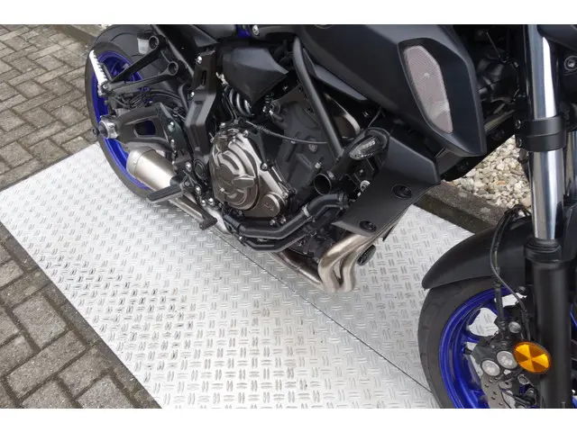 Yamaha MT 07 ABS 2018 Benzine 8