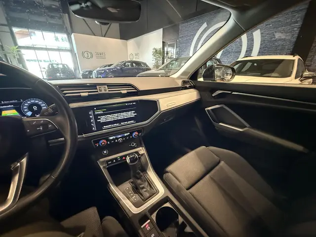 Audi Q3 45 TFSIe Advanced edition 2023 Hybride Benzine 10