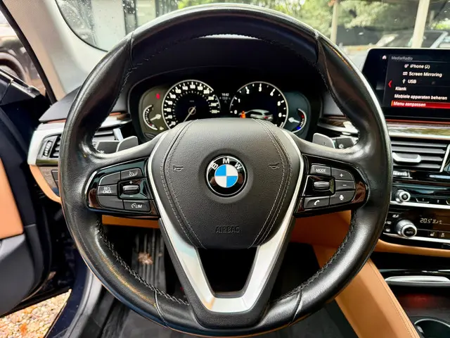 BMW 5 Serie Touring 530i High Executive 2018 Benzine 9