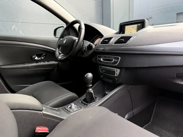 Renault Mégane 1.2 TCe Limited 2014 Benzine 16