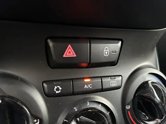 Peugeot 208 1.2 Airco en parkeerhulp 2018 Benzine 11