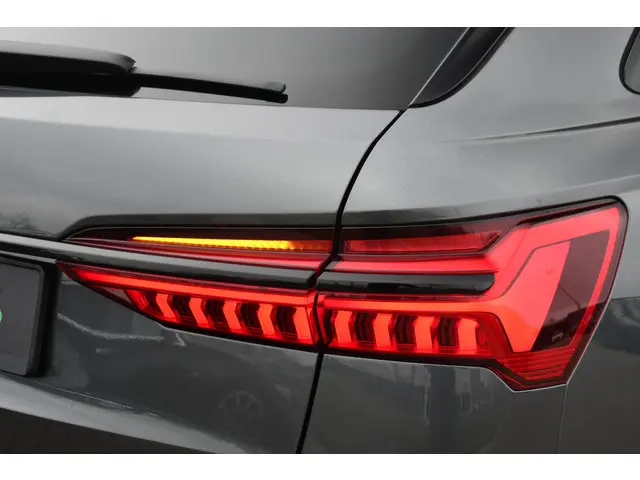 Audi RS6 Avant 4.0 TFSI quattro 2022 Benzine 68