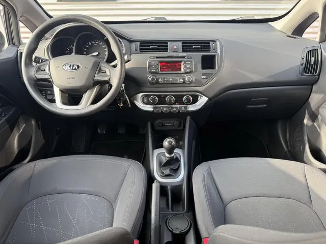 Kia Rio 1.2 CVVT Comfort Pack 2014 Benzine 24