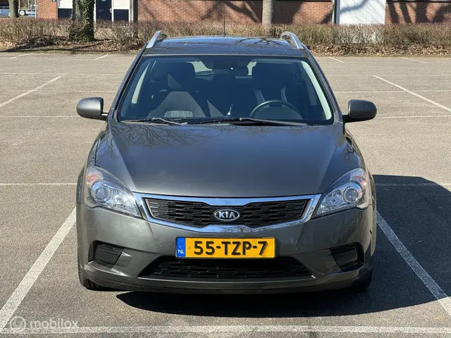Kia cee'd Sporty Wagon 1.4 CVVT Comfort Pack 2012 Benzine 7