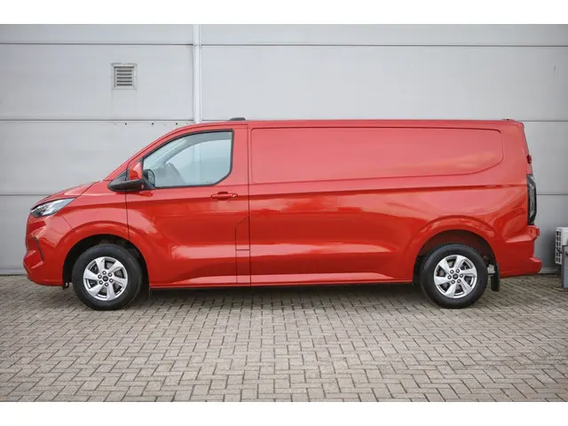 Ford Transit Custom 320 2.0 TDCI L2H1 L 2024 Diesel 15