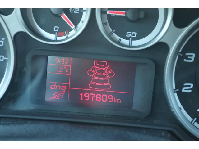 Alfa Romeo MiTo 0.9 TWINAIR ESCLUSIVO 2014 Benzine 27