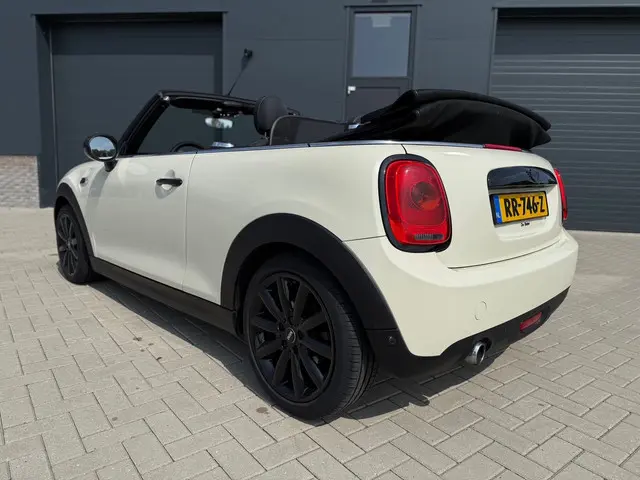 MINI Cooper Cabrio Mini 1.5 Business 2018 Benzine 6