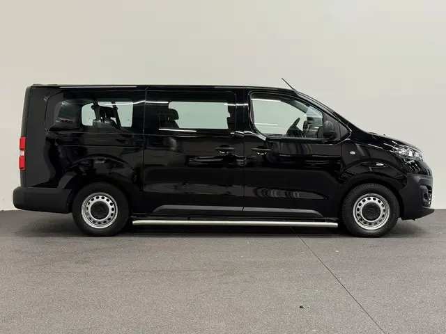 Opel Vivaro-e Combi L3H1 75 kWh 2022 Elektrisch 6