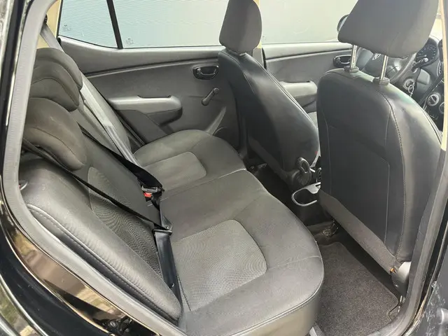 Hyundai i10 1.0 Pure/5D/Nieuw apk/blue drive 2012 Benzine 12