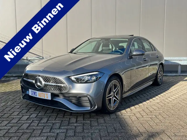 Mercedes-Benz C-Klasse 180 AMG Line 2022 Benzine