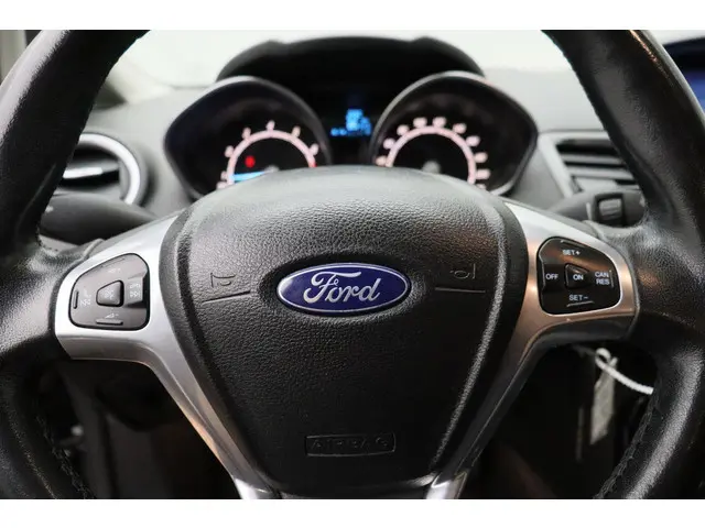 Ford Fiesta 1.0 EcoBoost Titanium 2014 Benzine 24