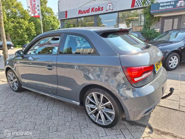 Audi A1 1.0 TFSI ADVANCE navi/s-line pakket 2018 Benzine 6