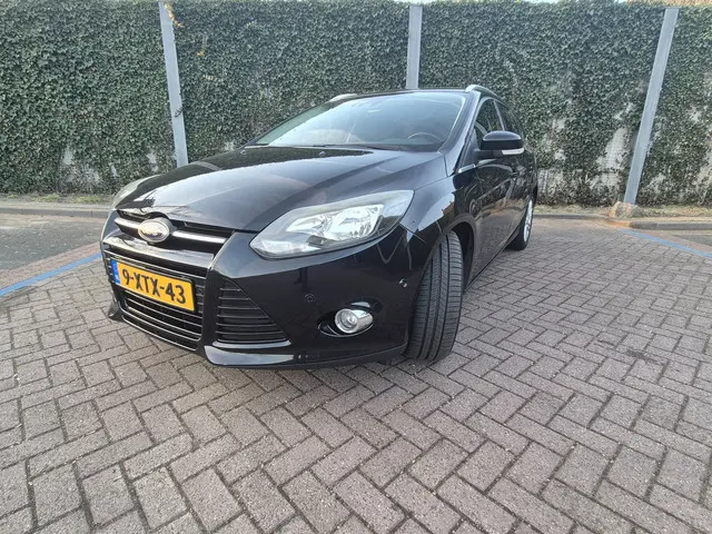 Ford Focus Wagon 1.0 EcoBoost Edition Plus 2014 Benzine 41