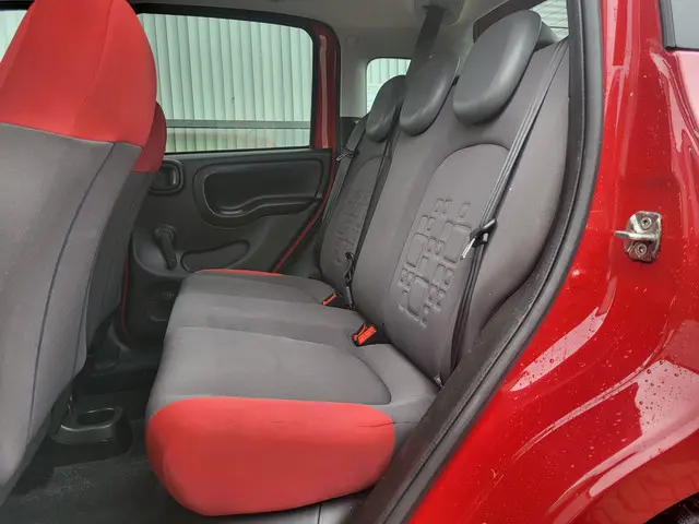 Fiat Panda 0.9 TwinAir Lounge 2014 Benzine 9
