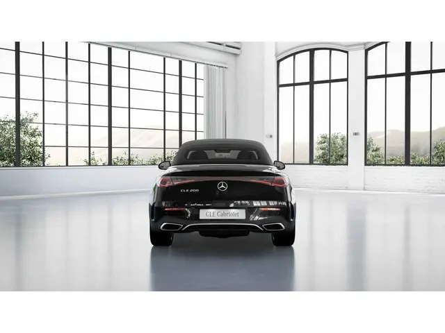 Mercedes-Benz CLE Cabriolet 200 AMG Line 2025 Benzine 10