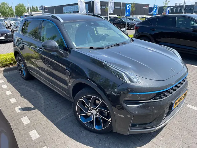 Lynk & Co 01 1.5 2022 Hybride Benzine 8