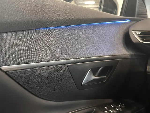 Peugeot 5008 1.2 Aut. PureTech Allure Pack 2022 Benzine 27