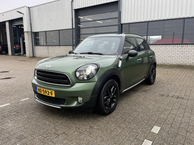 MINI Countryman 1.6 One Pepper 2016 Benzine 64