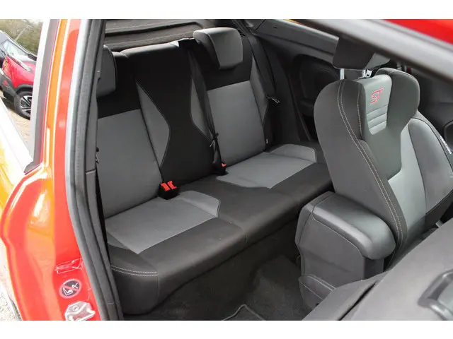 Ford Fiesta 1.6 ST1 2014 Benzine 13