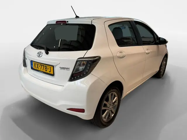 Toyota Yaris 1.3 VVT-i Aspiration 2014 Benzine 9