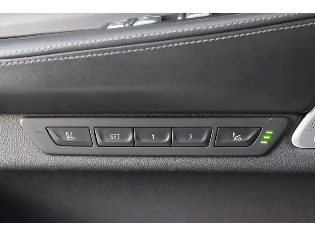 BMW 7 Serie 730d M-sport 265pk 2019 Diesel 33