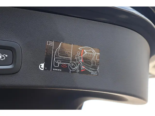 Volvo XC40 1.5 T5 Recharge R-Design 2020 Hybride Benzine 39