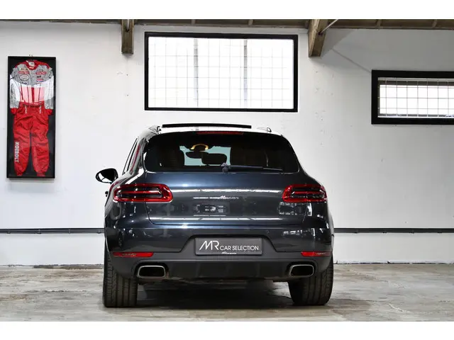 Porsche Macan 2.0 2018 Benzine 9