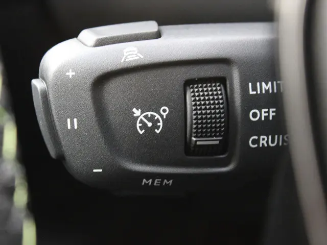 Peugeot 2008 1.2 Hybrid 145 GT 2026 Hybride Benzine 21