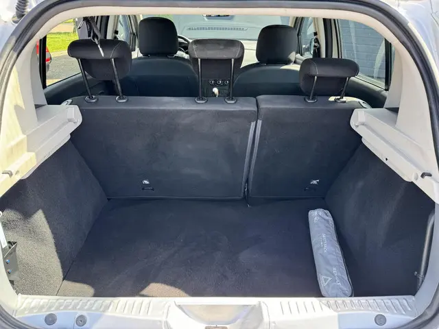 Dacia Sandero 0.9 TCe Laureate 2017 Benzine 12