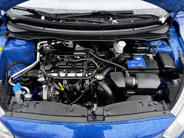 Hyundai i20 1.2i i-Deal 2014 Benzine 17