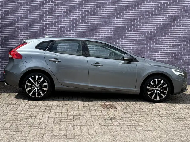 Volvo V40 1.5 T3 Dynamic Edition 2018 Benzine 10