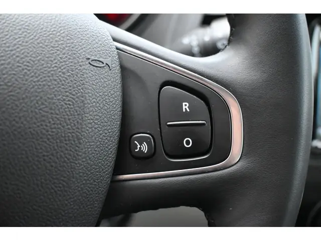 Renault Captur TCe 150 EDC Initiale Paris 2019 Benzine 25